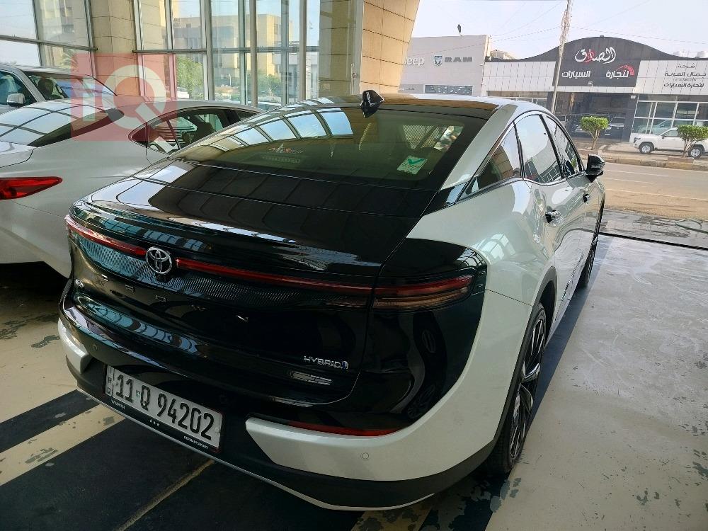 تويوتا كراون سيجنيا